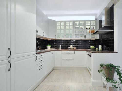 整体不锈钢橱柜斯沃德造.jpg 斯沃德不锈钢橱柜